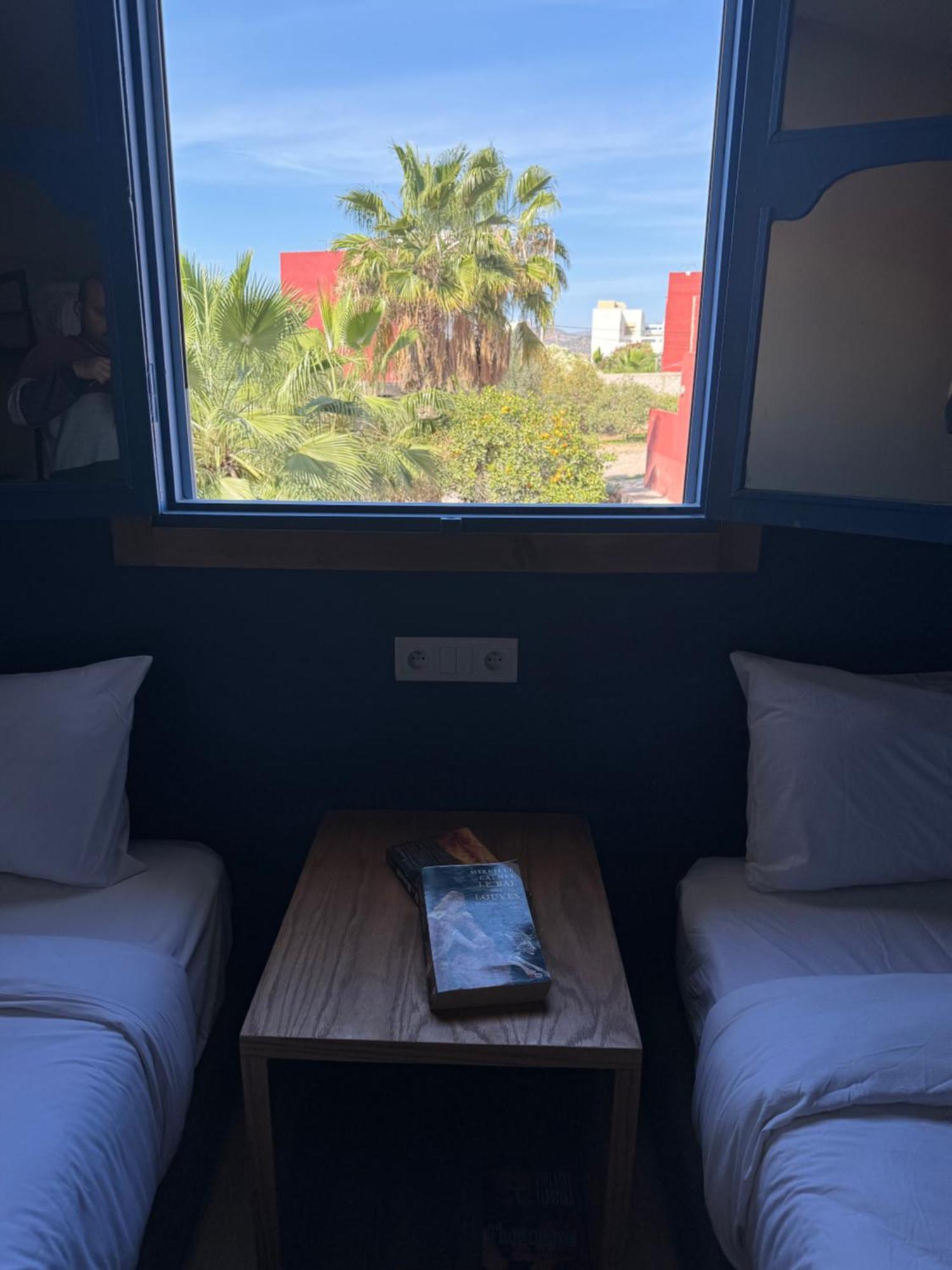 Playa Del Sol Surf House Vandrerhjem Tamraght Eksteriør bilde